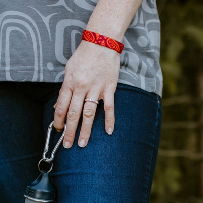 Every Child Matters Wristband | 0.5" Wide - Tsimshian/Ts'mysen | Native Northwest | boogie + birdie