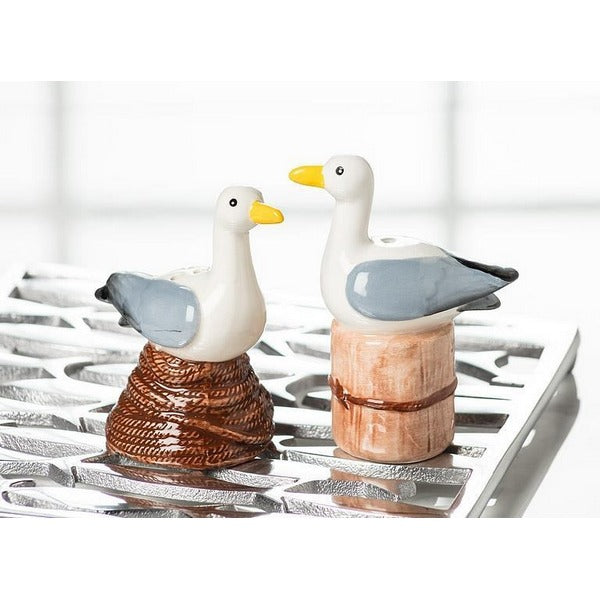 Seagulls Perching Salt & Pepper Shakers (27-kitsch-557) | Kitchen | boogie + birdie
