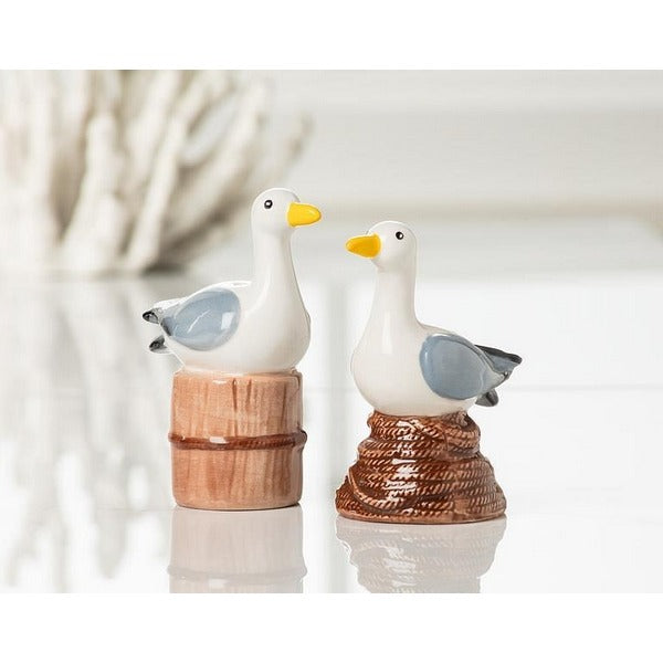 Seagulls Perching Salt & Pepper Shakers (27-kitsch-557) | Kitchen | boogie + birdie