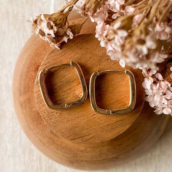 Gold Reese Hoops (REE-GOL-25) | Agaveh Girl | boogie + birdie