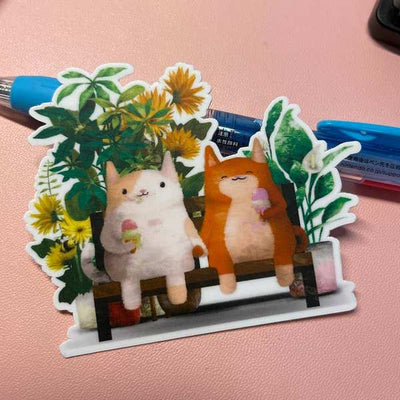 Holding Paws Vinyl Sticker (SVSTK-010) | studio vcky | boogie + birdie