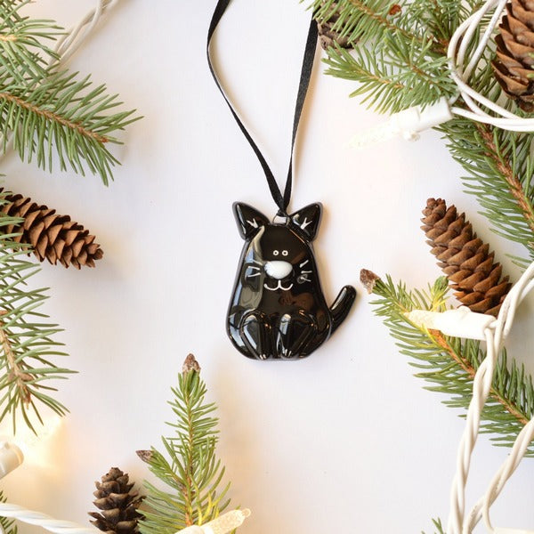 Glass Black Cat Ornament | Station Pole Nord | boogie + birdie