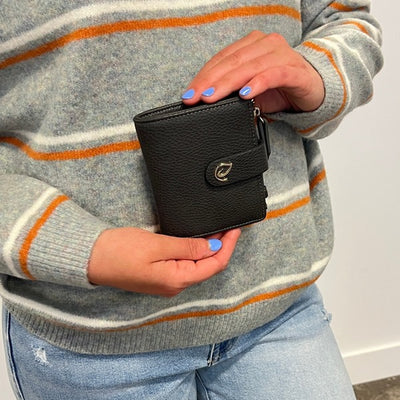 Black Cora Wallet | espe vegan bags | boogie + birdie