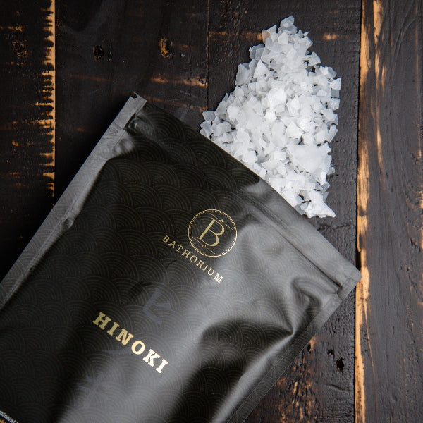 Hinoki Magnesium Bath Flake Soak 100g | Bathorium | boogie + birdie