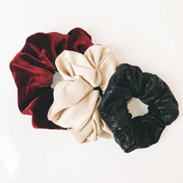 Festive Red Trio Scrunchies | Kitten Claws Clips | boogie + birdie