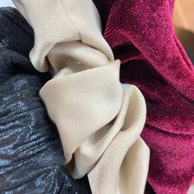 Festive Red Trio Scrunchies | Kitten Claws Clips | boogie + birdie