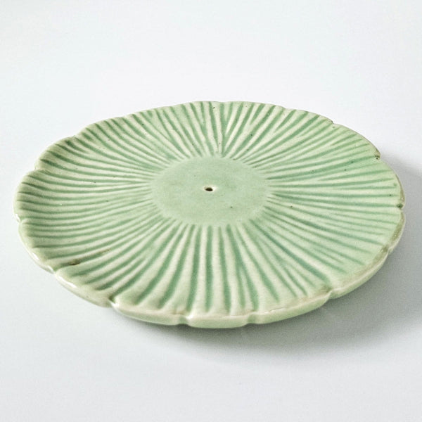 Ceramic Lilypad Incense Holder | Maroma | boogie + birdie