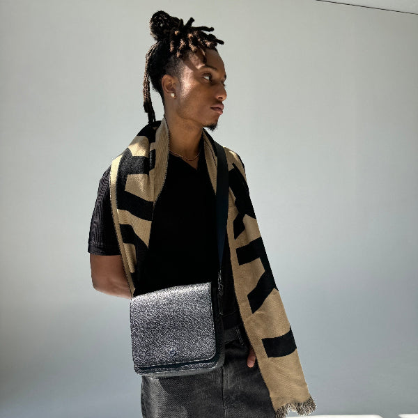 Black Mike Crossbody Bag | espe vegan bags | boogie + birdie