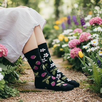 Women's Raspberry Bloom Socks | Friday Sock Co. | boogie + birdie