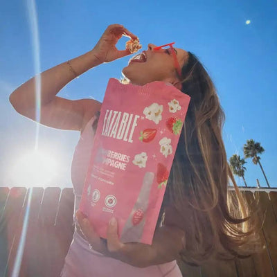 Strawberries + Champagne Gourmet Popcorn | EATABLE | boogie + birdie