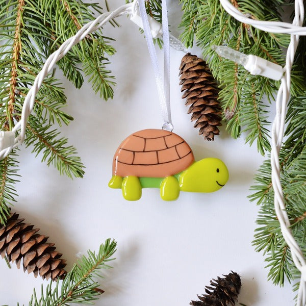 Glass Turtle Ornament | Station Pole Nord | boogie + birdie