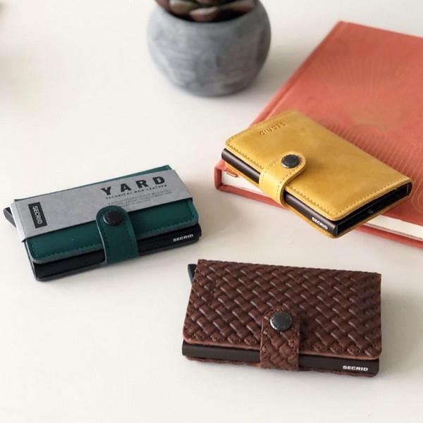 Matte Black SECRID Miniwallet | boogie + birdie