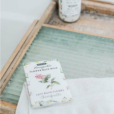 Lavender and Hibiscus Flower Bath Milk | Dot & Lil | boogie + birdie