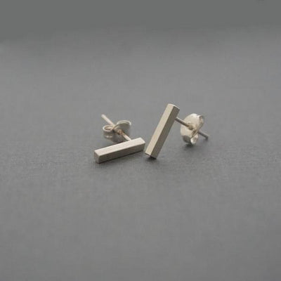 Medium Bar Stud Earrings | boogie + birdie