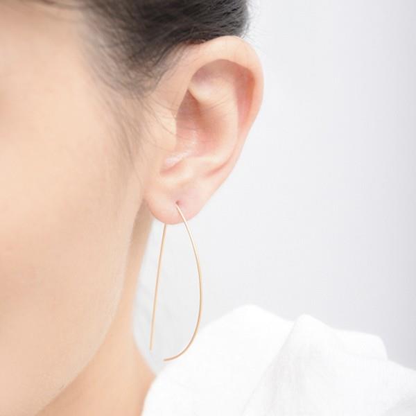 Gold Svelte D Hoop Earrings