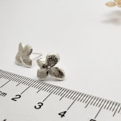 Silver Hydrangea Stud Earrings | Brelokz | boogie + birdie