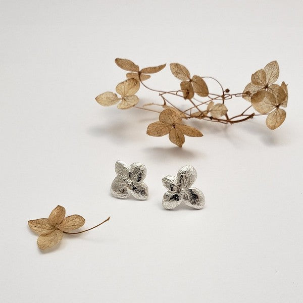 Silver Hydrangea Stud Earrings | Brelokz | boogie + birdie
